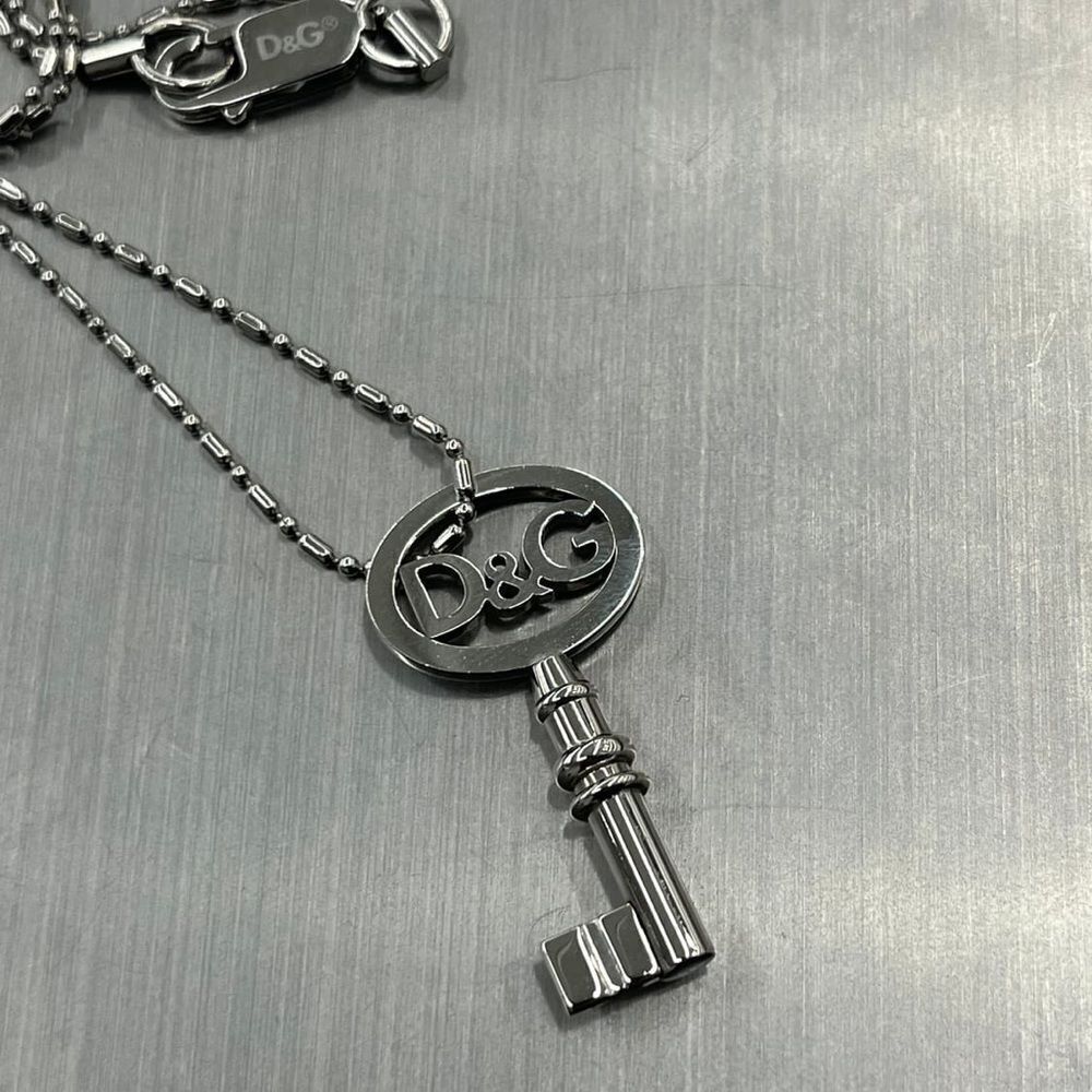 Dolce & Gabbana Steel Single Key Pendant Necklace NIB - Picture 2 of 11